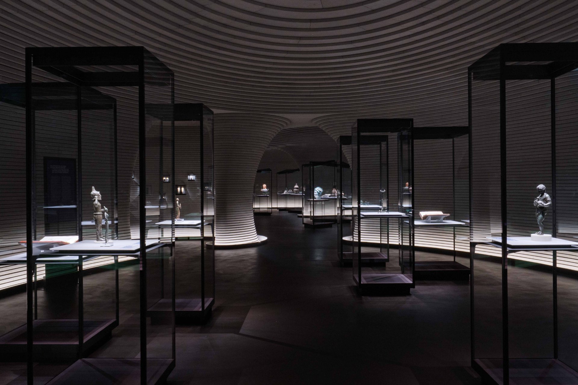 EtruschiOlanda_FotoDanielePortanomePerFondazioneLuigiRovati (26) EtruschiOlanda_FotoDanielePortanomePerFondazioneLuigiRovati (26)