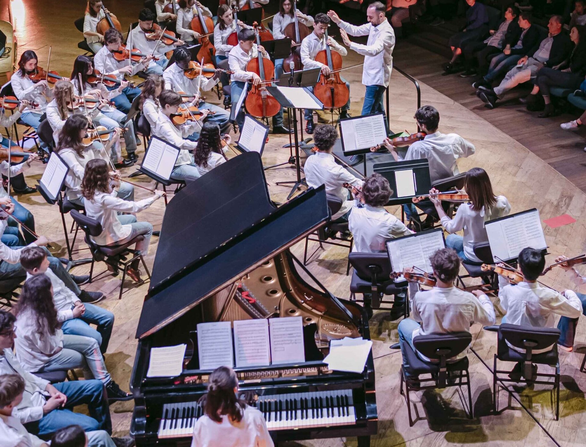 Pelle d'Asino<br>Orchestra I Piccoli Pomeriggi Musicali Pelle d'Asino<br>Orchestra I Piccoli Pomeriggi Musicali